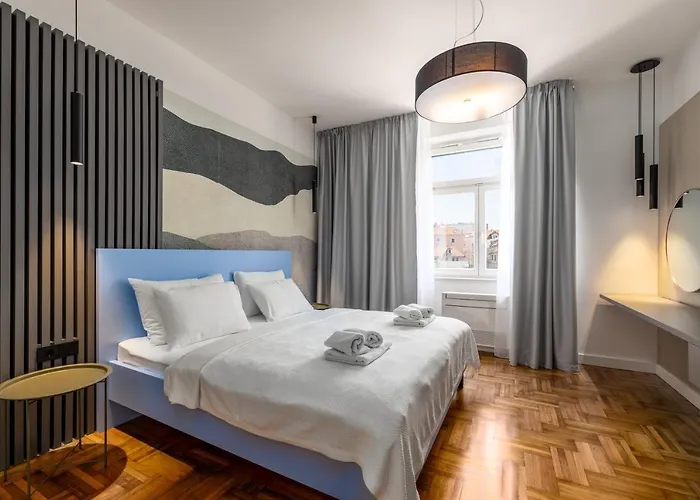 Frankovich * سبليت